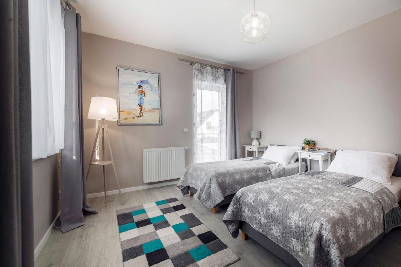 Apartamenty "La Villa" Superior II Z Dwoma Sypialniami, Balkonem, Parkingiem, Blisko Centrum Kudowa Zdroj Luaran gambar