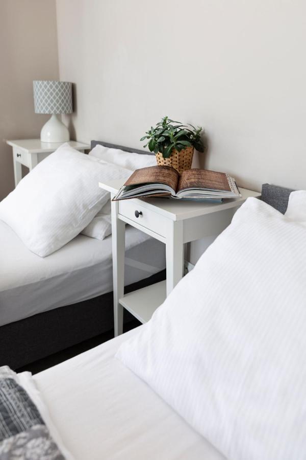 Apartamenty "La Villa" Superior II Z Dwoma Sypialniami, Balkonem, Parkingiem, Blisko Centrum Kudowa Zdroj Luaran gambar