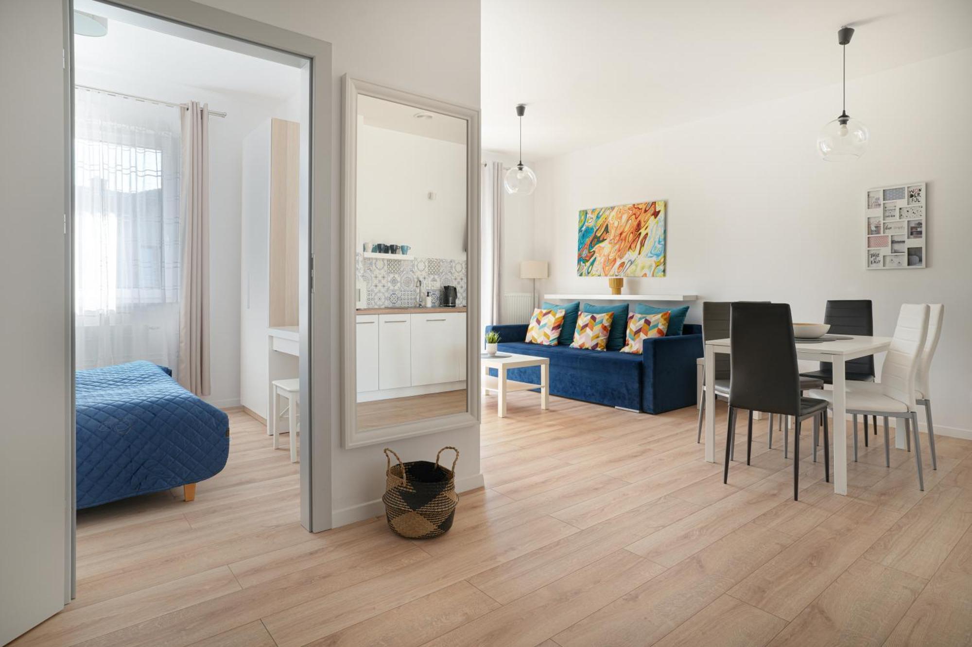 Apartamenty "La Villa" Superior II Z Dwoma Sypialniami, Balkonem, Parkingiem, Blisko Centrum Kudowa Zdroj Luaran gambar