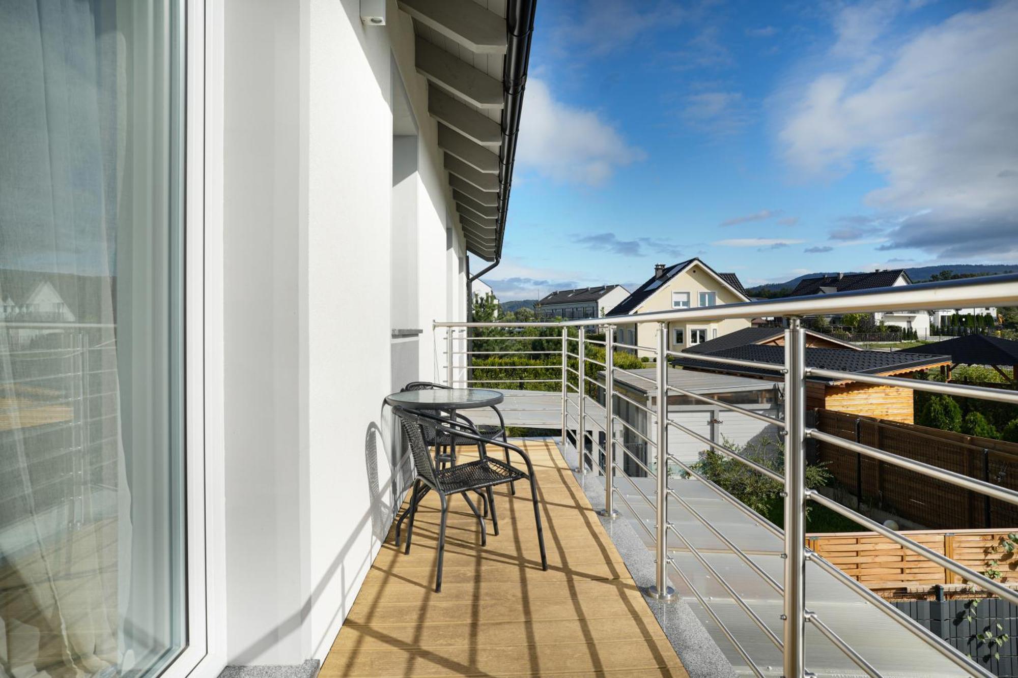 Apartamenty "La Villa" Superior II Z Dwoma Sypialniami, Balkonem, Parkingiem, Blisko Centrum Kudowa Zdroj Luaran gambar