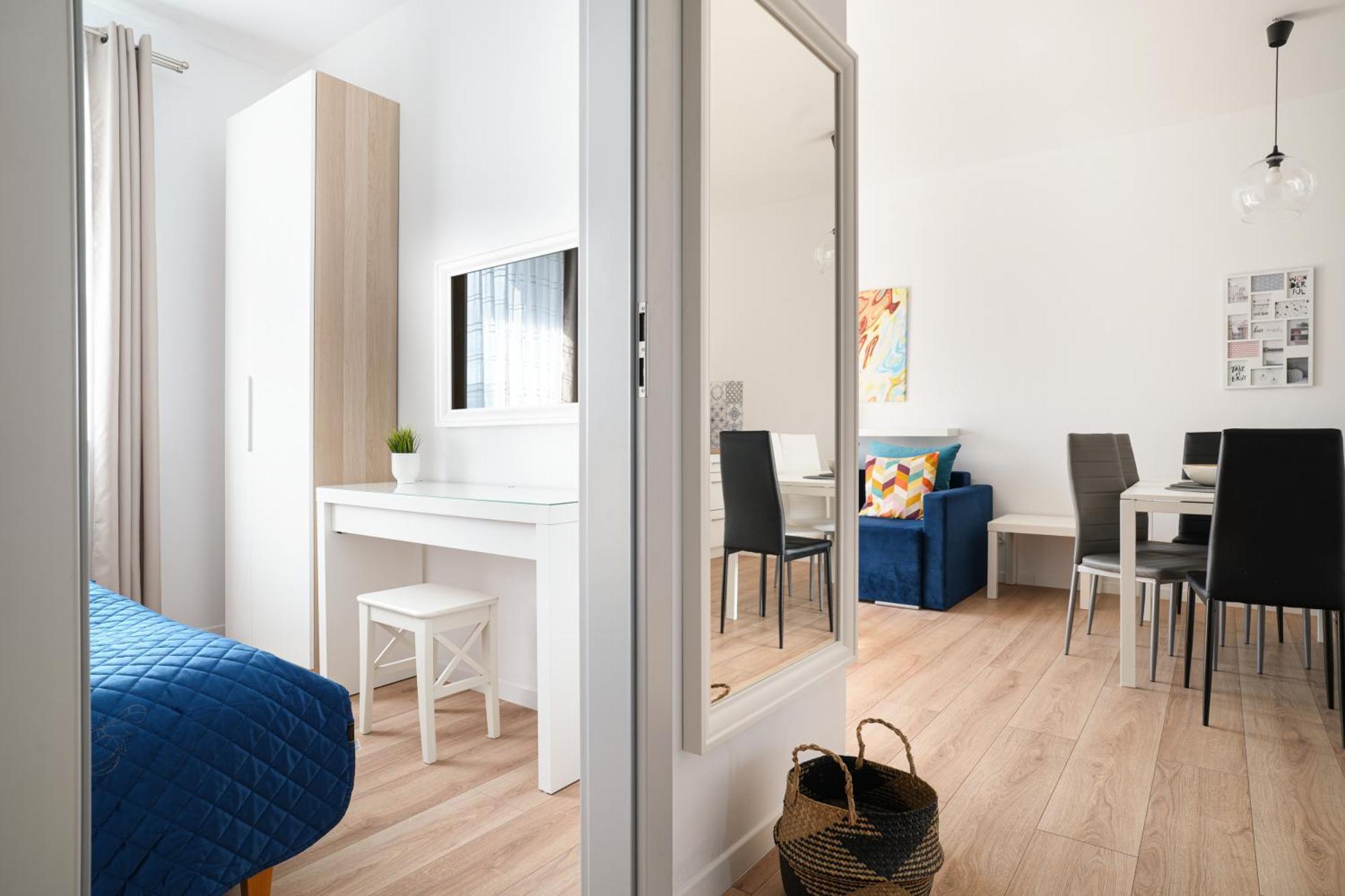 Apartamenty "La Villa" Superior II Z Dwoma Sypialniami, Balkonem, Parkingiem, Blisko Centrum Kudowa Zdroj Luaran gambar