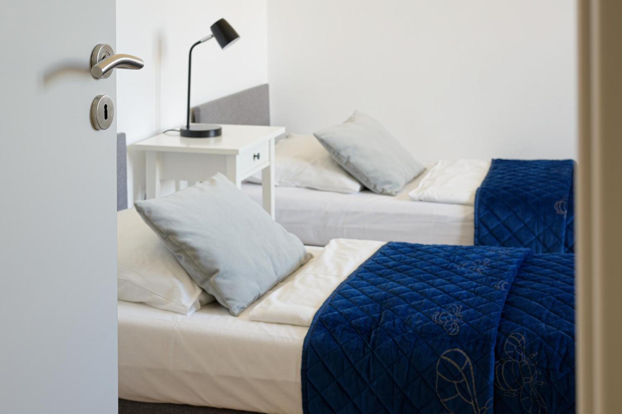 Apartamenty "La Villa" Superior II Z Dwoma Sypialniami, Balkonem, Parkingiem, Blisko Centrum Kudowa Zdroj Luaran gambar